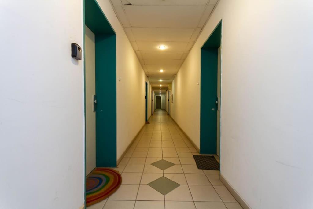 Appartamento Gozsdu White Raven 3 - Terrace And Free Underground Parking Budapest Esterno foto
